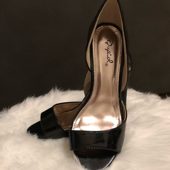 Qupid Shoes - 𝒃𝒍𝒂𝒄𝒌 𝒉𝒆𝒆𝒍𝒔